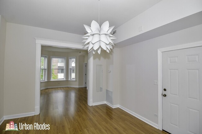 Photo - 2145 W Chicago Ave Unit A00C