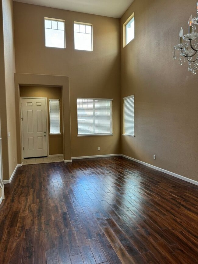 Photo - Sycamore Ranch 4 Bedroom Home For Rent