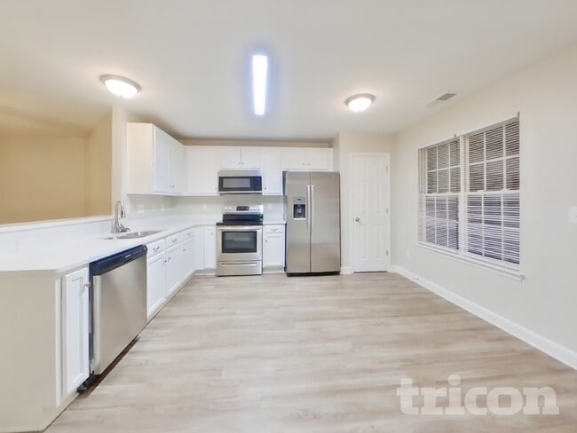 Photo - 309 Peachtree Rd