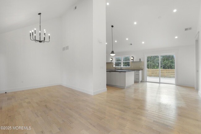 Photo - 1405 Ridge Ave