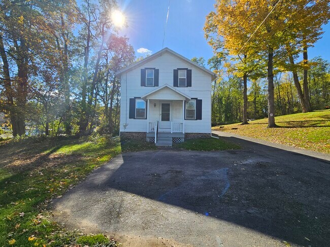 Photo - 623 Pittsford Victor Rd House