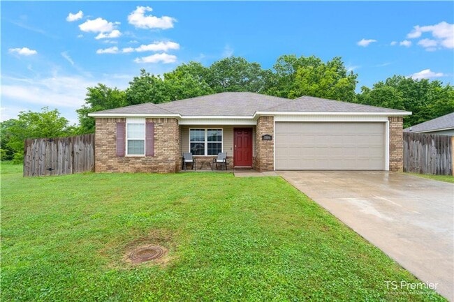 Building Photo - Beautiful 4-Bedroom Home in Fayetteville – Ideal for Comfortable Living!