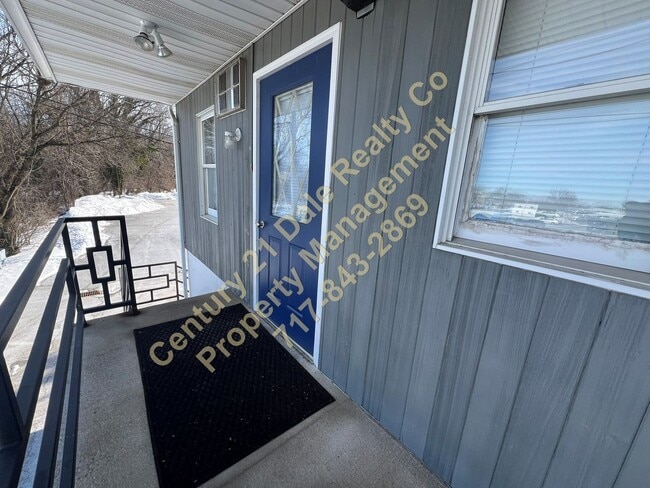 Building Photo - Beautiful 2 Bedroom Apartment on East Market Street Unit 3536 E. Market Street