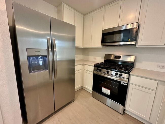 Photo - 13310 Rayhill Dr