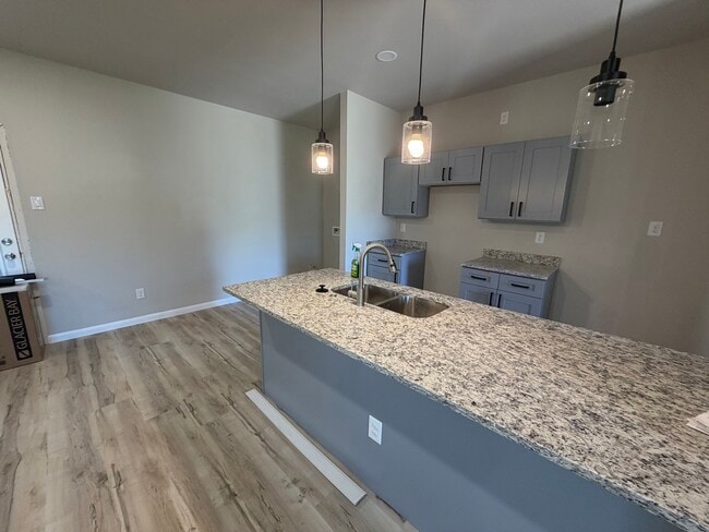 Photo - 2656 Locust Ave