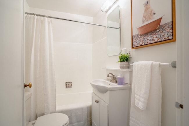 Photo - Beachwood Apartments