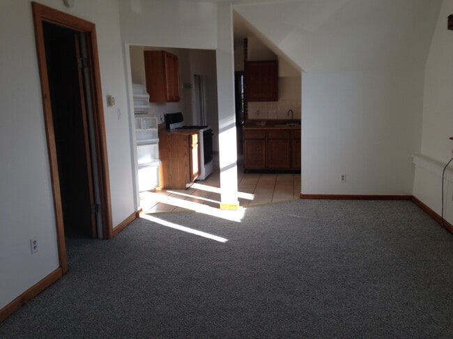1005 Elmwood Ave Unidad 3