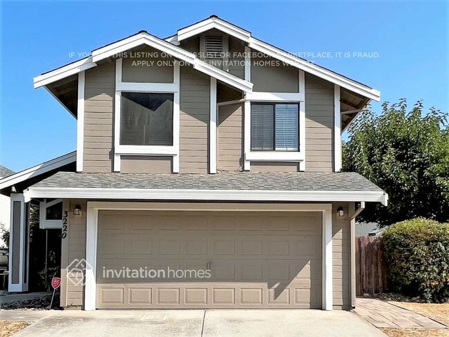Photo - 3220 Lowther Way