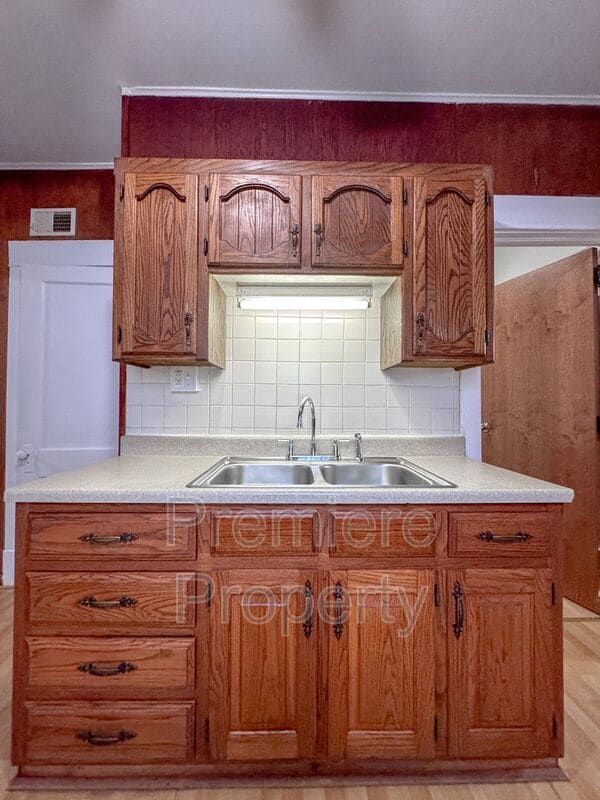 Photo - 724 S Fuller Ave