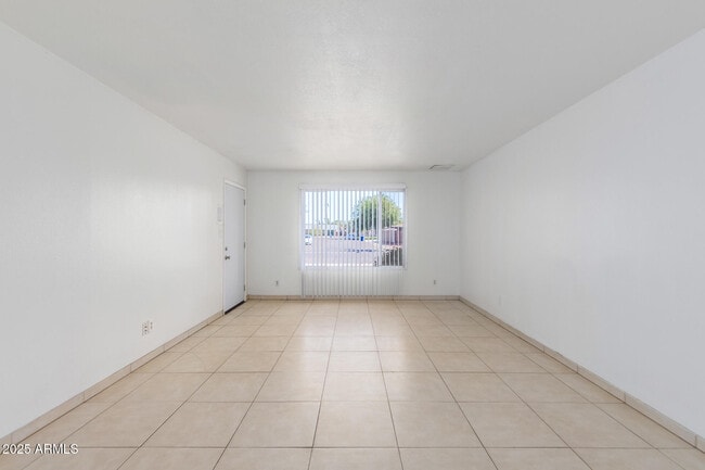 Photo - 1348 E Broadmor Dr