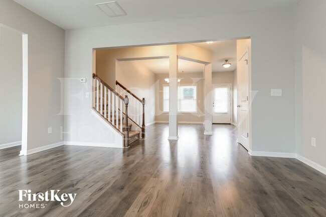 Photo - 2142 Massey Ln