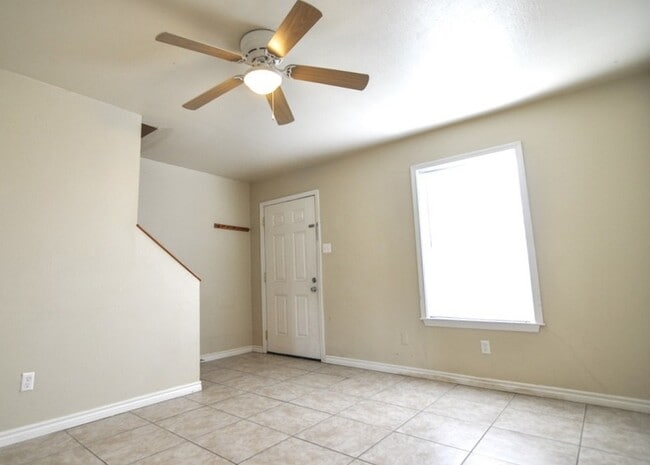 Photo - 2912 Prairie Flower Cir