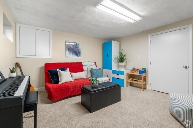 Building Photo - 41 Rublee St Unit 1 Rental