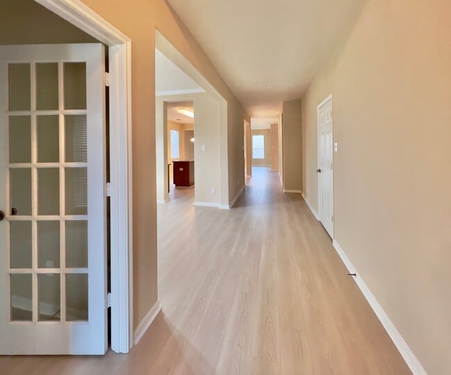 Photo - 719 Pickett Hill Ln