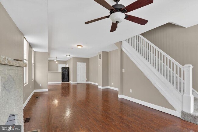 Photo - 3300 Dudley Ave