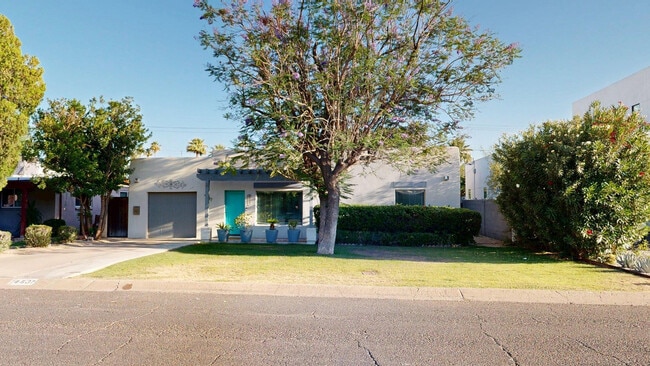 Photo - 4537 E Devonshire Ave