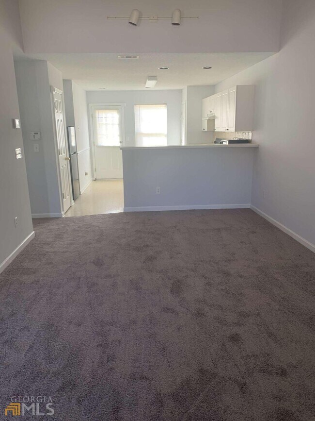 Photo - 3055 Lakeside Cir