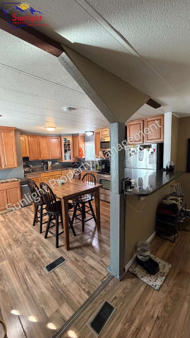 Photo - 3 Bed 2 Bath - Updated!