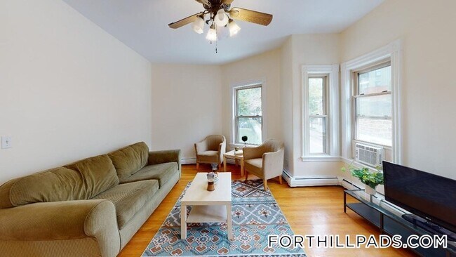 Photo - 149 Centre St Unidad 1