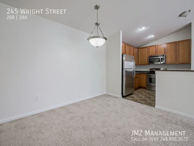 Photo - 245 Wright St