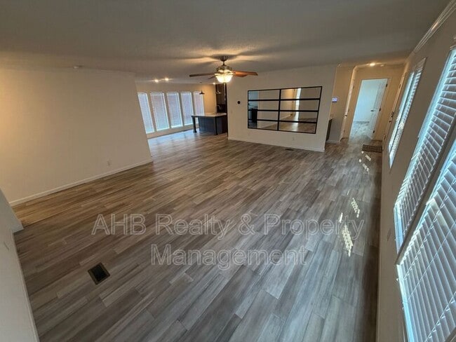 Photo - 2158 Meadow Ridge Rd