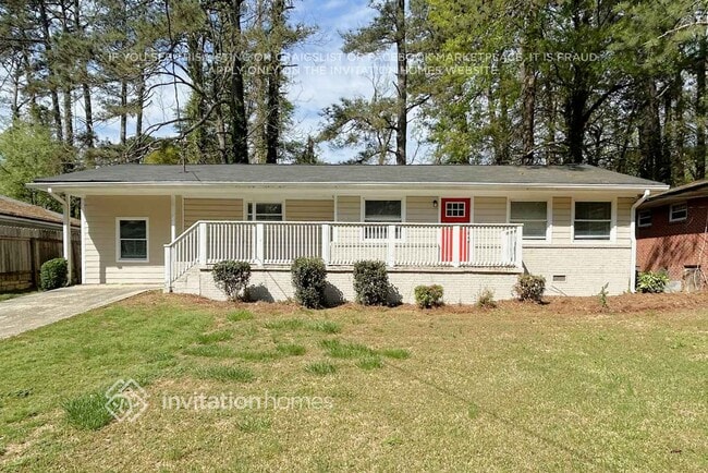 Building Photo - 1873 Shamrock Dr