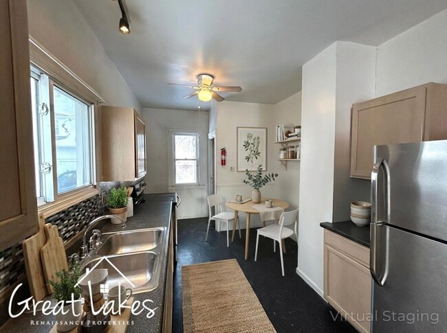 Photo - Lovely 3 Bedroom 2 Bathroom now available for rent