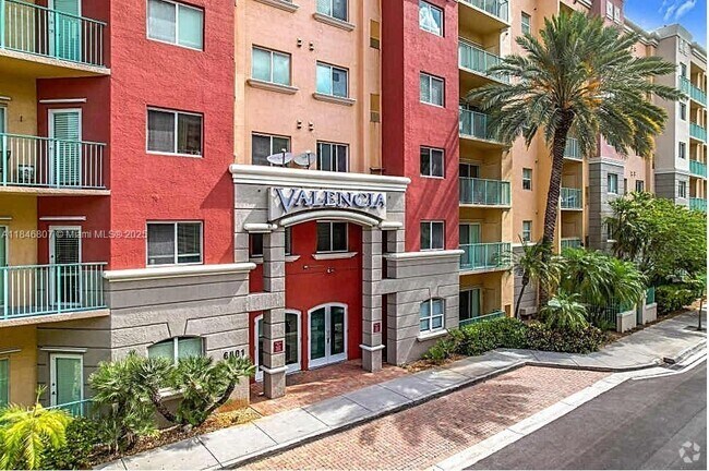 Building Photo - 6001 SW 70th St Unit 237 Rental