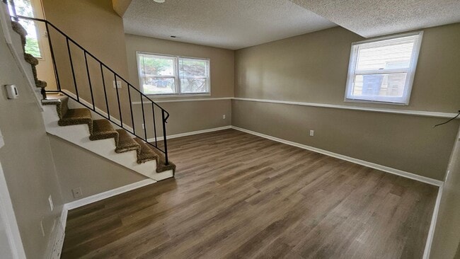 Photo - 2018 E Caulder Ave Unit 2018 E Caulder Avenue