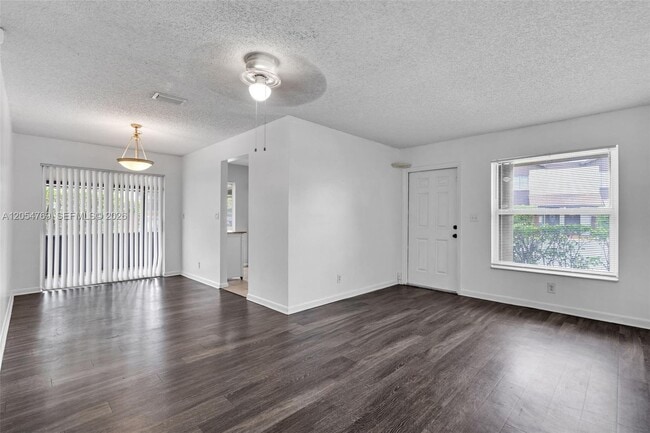 3201 NW 4th Terrace