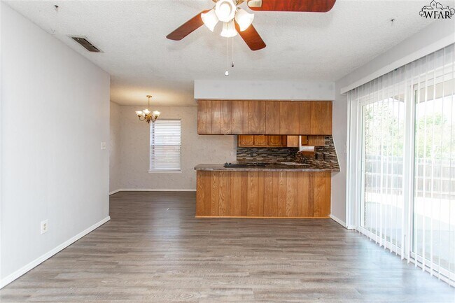 Photo - 5238 Kingston Dr