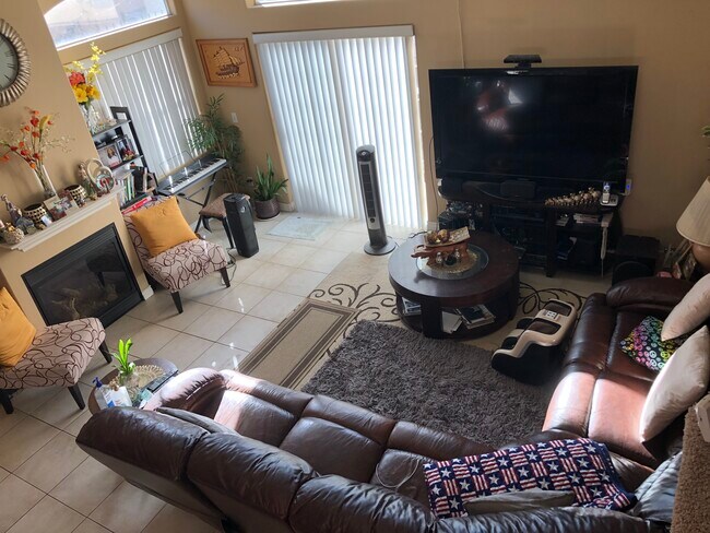 Photo - 15917 Sierra Vista Ct Unit B