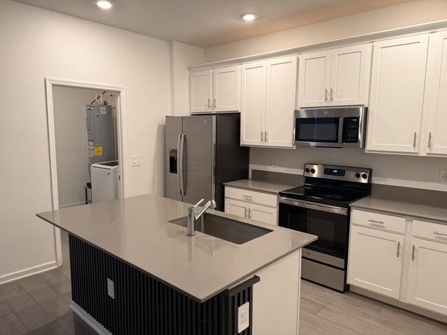 Photo - 1687 Contentment Lp