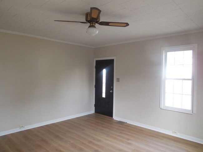 Photo - Two Bedroom Totally Rehabbed Home in Downt...