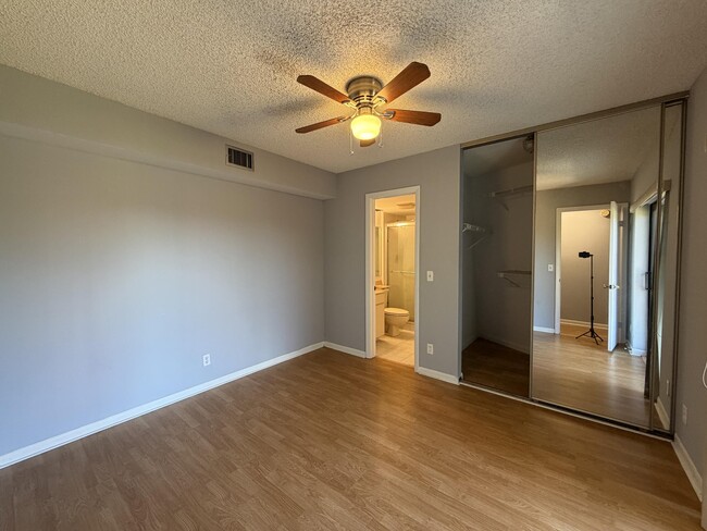 Photo - 3768 Victoria Dr