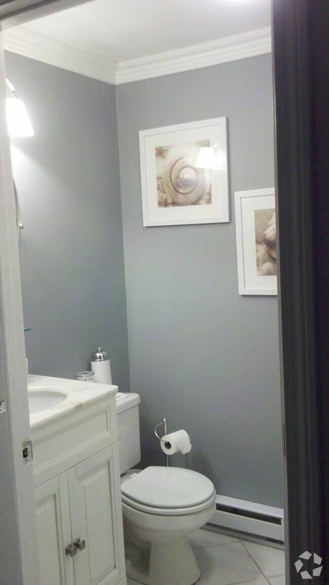 Building Photo - 883 Weirs Blvd Unit 34 Rental
