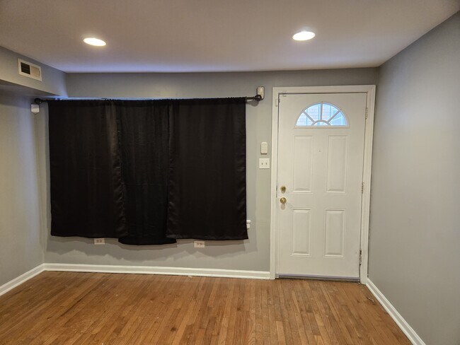 Photo - 7011 S East End Ave