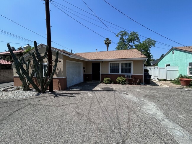 Photo - 17722 Kingsbury St House