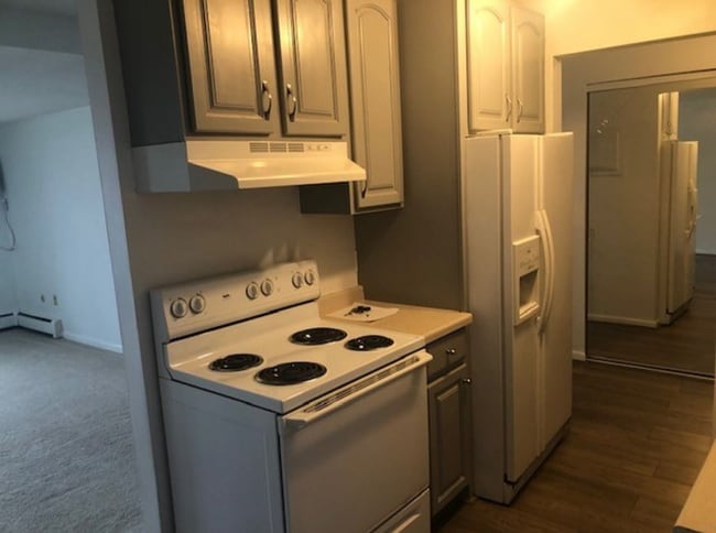 Roseville Apt 108