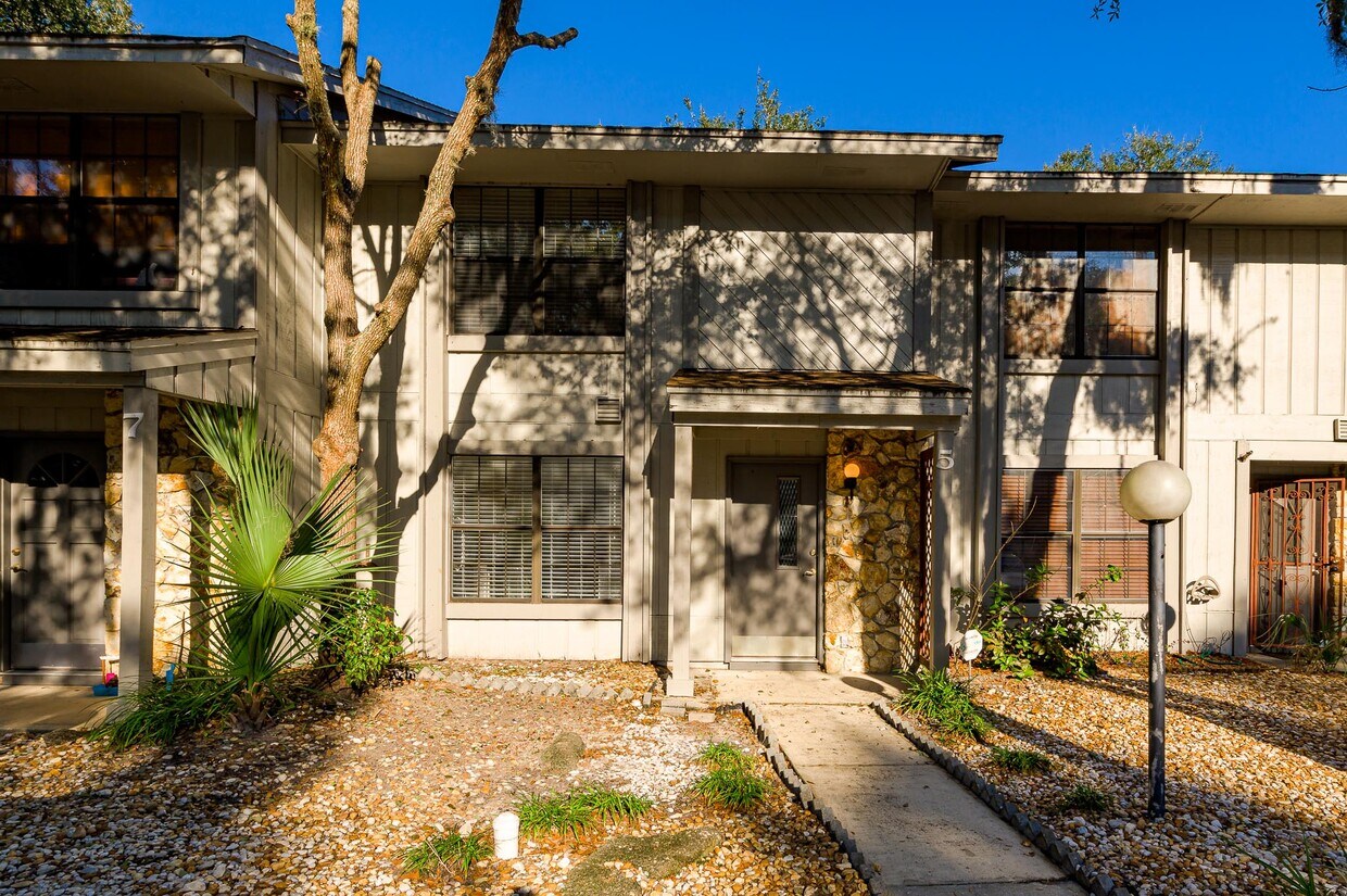 Photo - 5 Oakwood Park (Ormond Beach, FL)