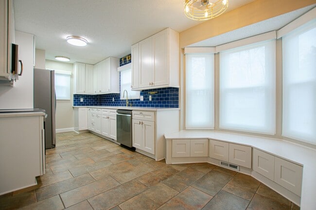 Photo - Pet Friendly Three Bedroom with Bonus!