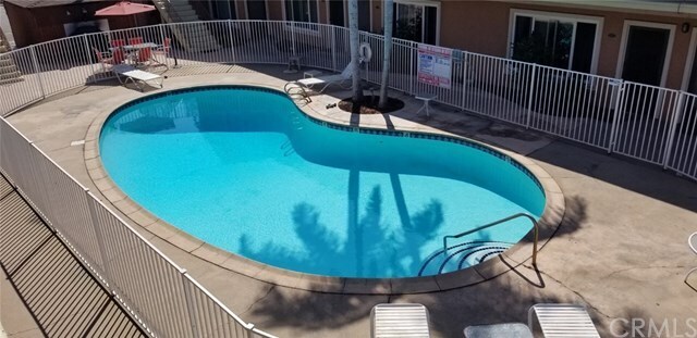 Photo - 1124 S Lemon St Unidad 8