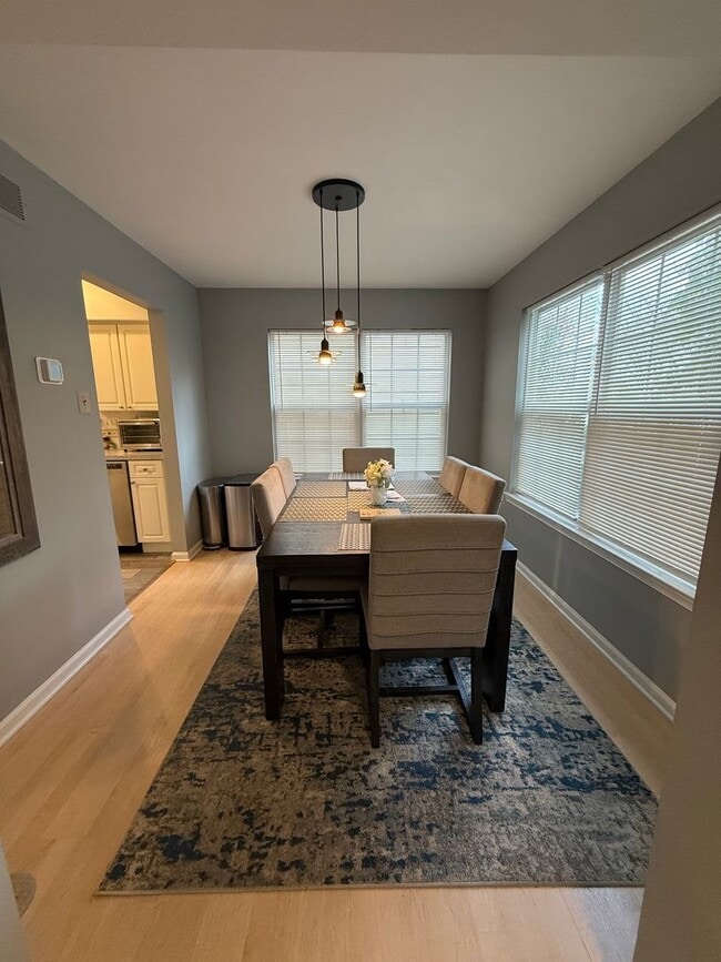 Photo - 2 Bed / 1.5 Bath Townhome in Patriot's Ridge