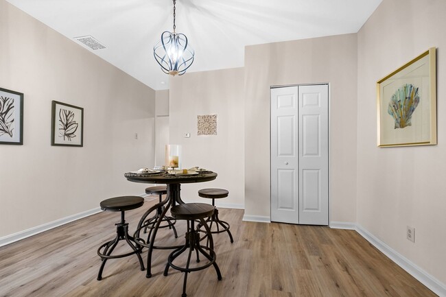 Photo - FULLY UPDATED 2 BR, 1 BA Single Family Home in Edgewood - SHARP!