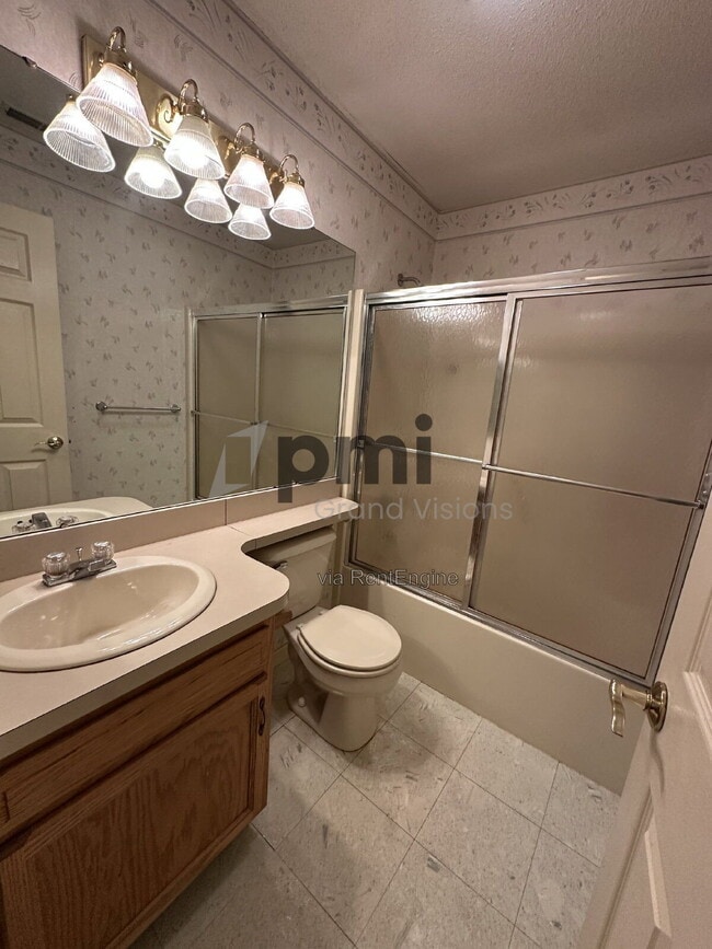 Photo - 1306 Arthur Ave Unit 5