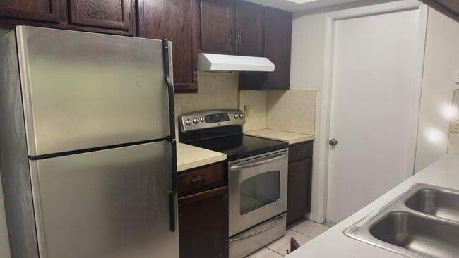 Photo - 1119 Goldenrod Rd House