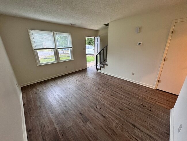 Photo - Adorable 2 bed 1 bath townhome! Short Dist...