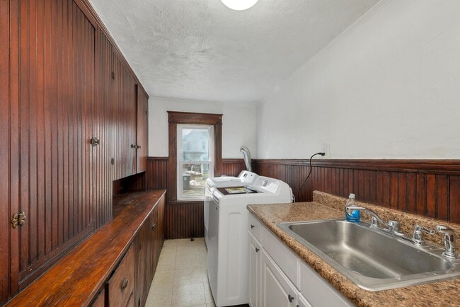 Photo - 135 Franklin St Unidad A