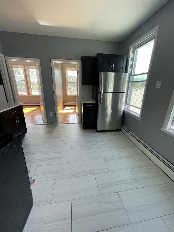 Photo - 46 E 14th St