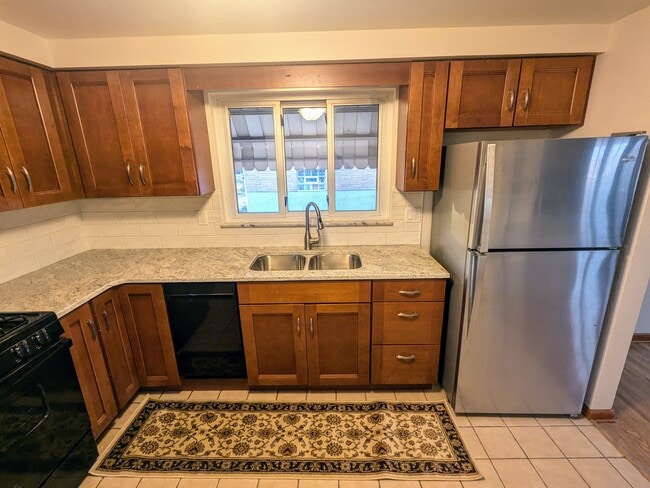 Kitchen includes DW